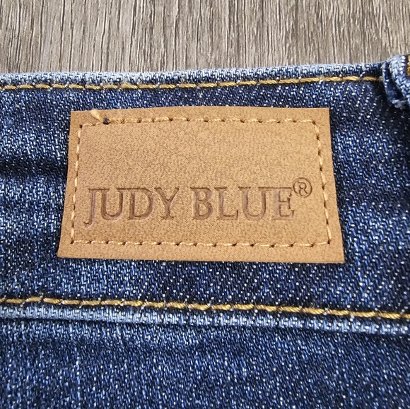 Judy Blue Size 14W Kinston Slim Bootcut Slit Hem Jeans JB88290-L - Picture 8 of 8